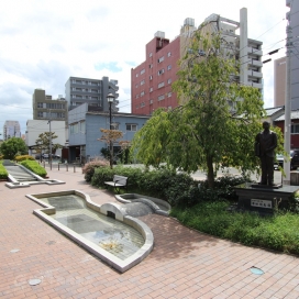 西大畑公園（現地より約450m、徒歩約5分）